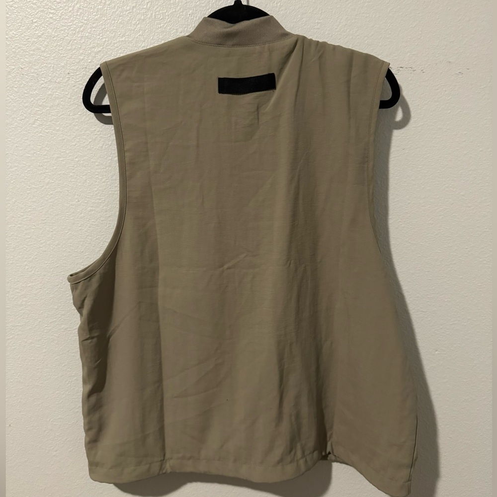 Adidas Green Zip Up Lightweight Vest - Picture 7 of 11